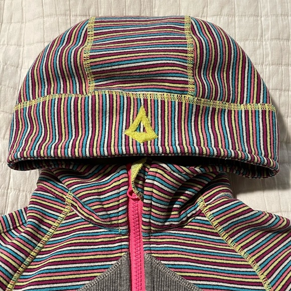 ivvia Heavyweight Scuba Hoodie - Picture 3 of 5